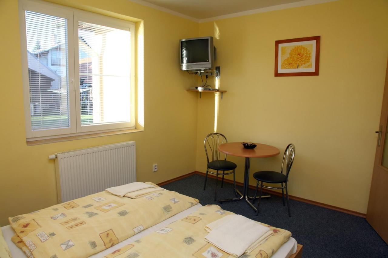 Hotel Ascona à Hrabušice Extérieur photo