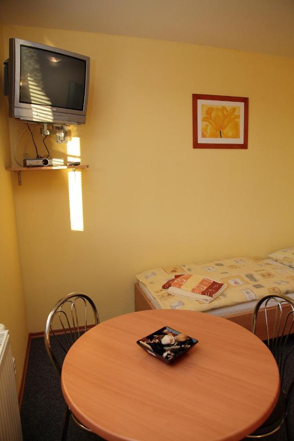 Hotel Ascona à Hrabušice Extérieur photo