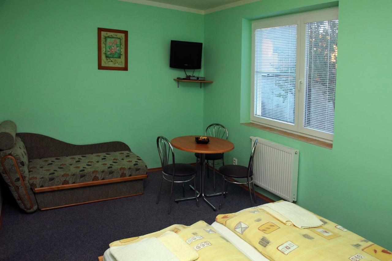 Hotel Ascona à Hrabušice Extérieur photo